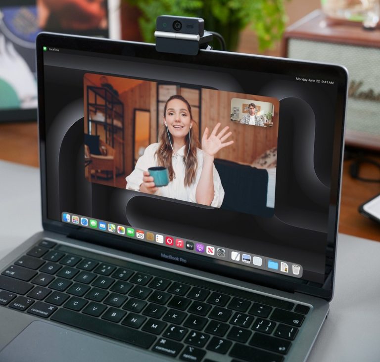 Obsbot Meet Flip Resmi Rilis, Webcam Lipat 4K Bertenaga AI Paling Mungil di Dunia