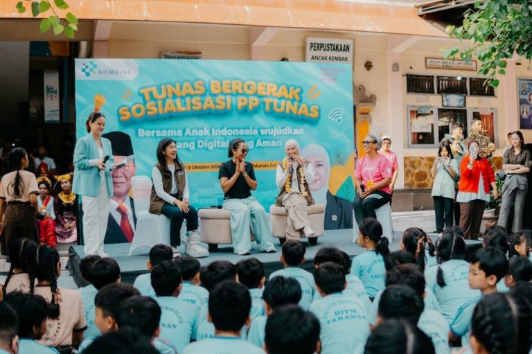 Sosialisasi PP TUNAS di Bali, Menkomdigi Meutya Hafid Dorong Anak Kurangi Screen Time